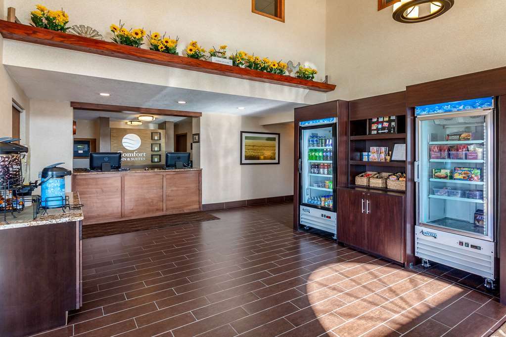 Comfort Inn & Suites Hays I-70 Interior foto