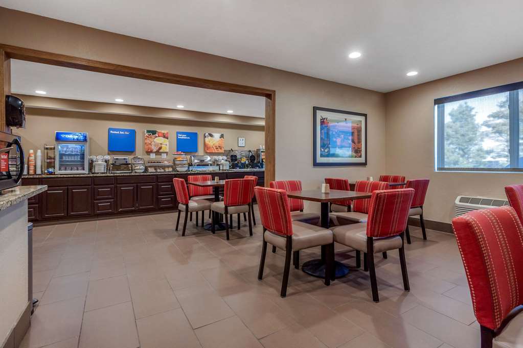 Comfort Inn & Suites Hays I-70 Restoran foto